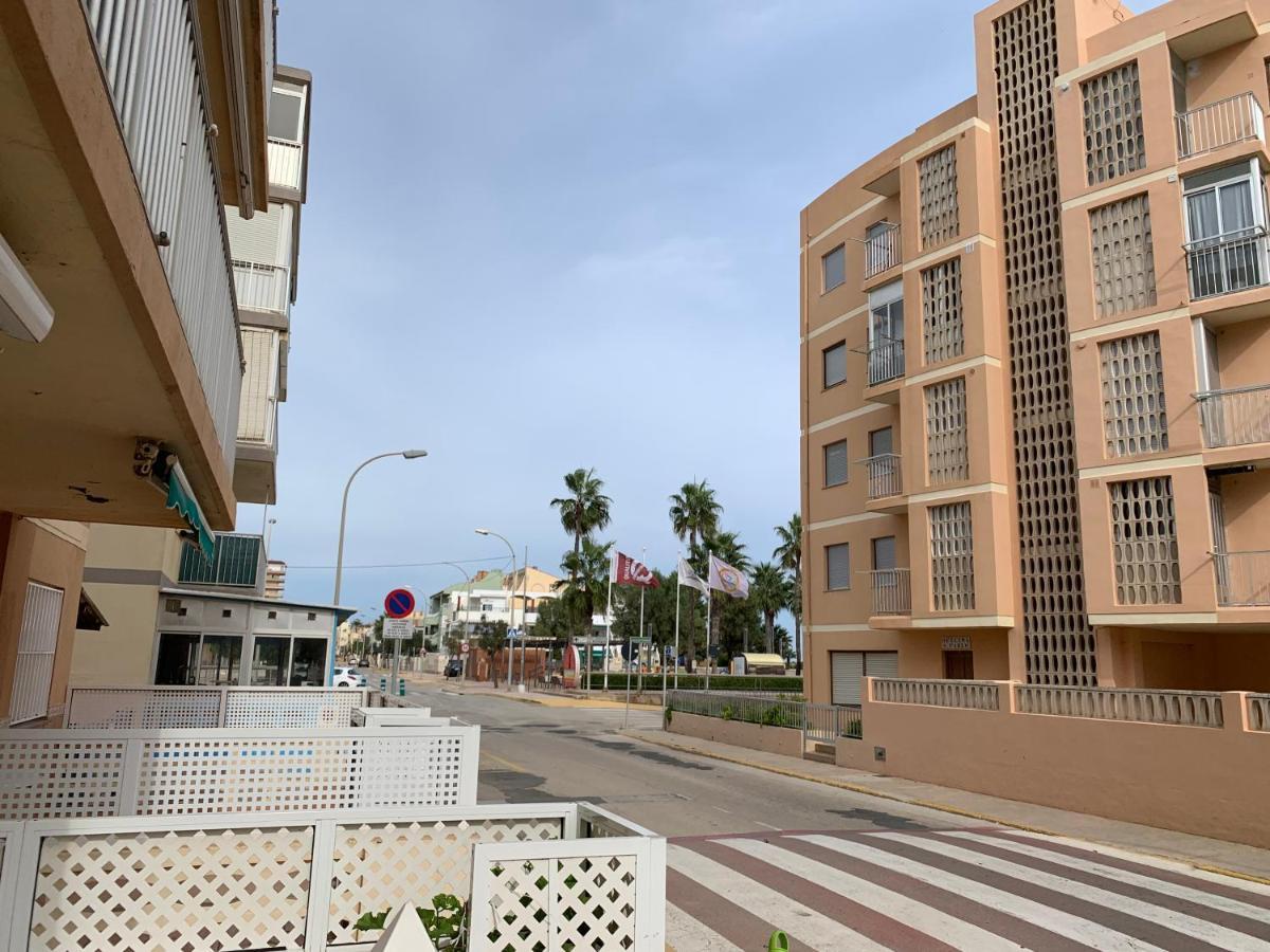 Apartamento En La Playa Tavernes de la Valldigna Exterior foto